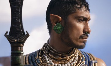 Tenoch Huerta hopes that Wakanda Forever helps Latin Americans back to their roots